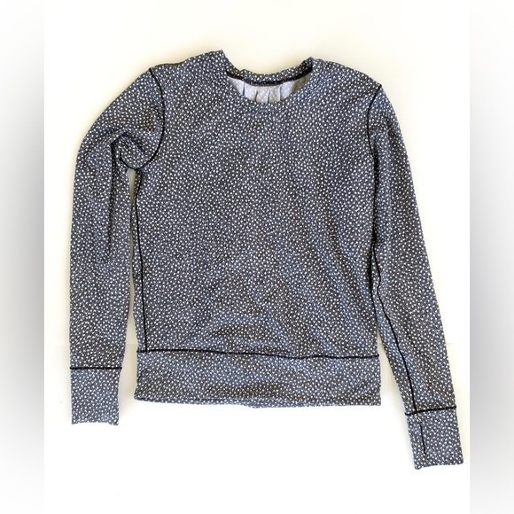 lululemon athletica Tops - Lululemon Black and White Long Sleeve Athletic Top Size 2